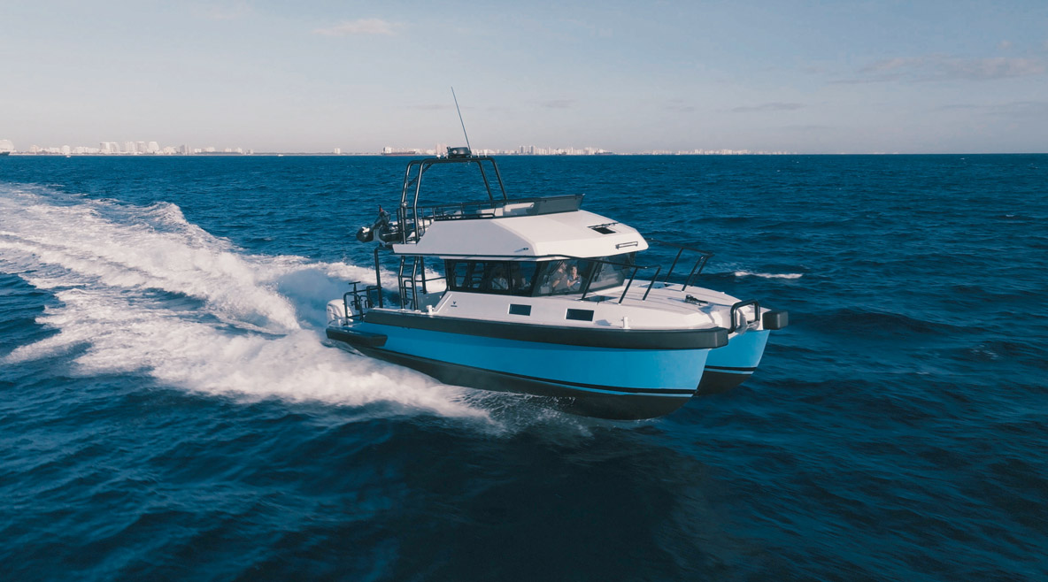 Le Vandal, construit aux Pays-Bas, intègre en version standard un foil transversal.