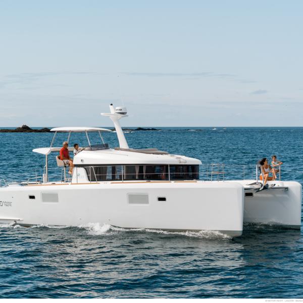 Sa sobriété à la vitesse de croisière prédestine le MY40' aux longues randonnées…