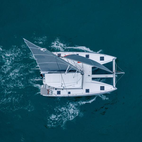 Pulse Line rig with overlapping headsail: the Excess 11 gains in speed!