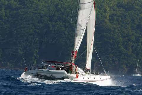 Rose Noire, un Outremer 55 Light qui a, pour l'instant, accompli plus de 71 000 milles avec son skipper propriétaire…