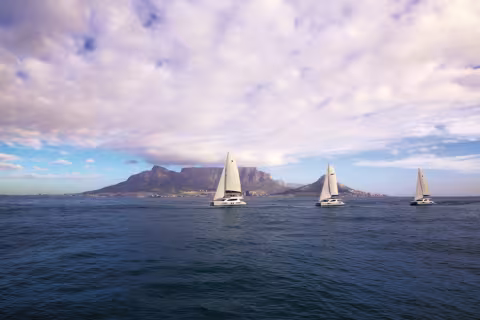 L'Afrique du Sud en général – et Cape Town en particulier – réservera un excellent accueil aux multicoques. Il faut dire que la production de catamarans y est particulièrement importante.