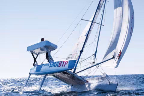 Tour du monde en catamaran de sport
