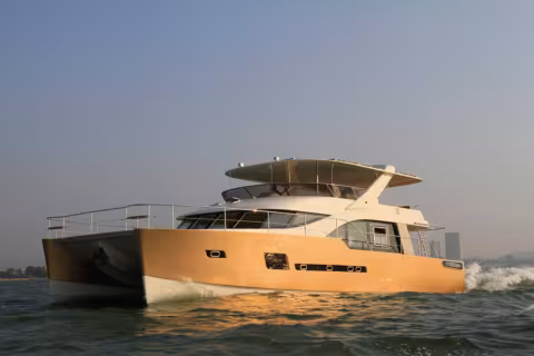 Bakri Cono lance ses Heliotrope