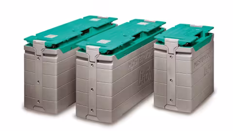 Les batteries lithium-ion sont en adéquation avec les nouveaux modes de consommation à bord. Plus chères à l’achat, elles offrent beaucoup d’avantages et une durée de vie bien plus grande, à l’image des nouvelles batteries Atomique, qui annonc