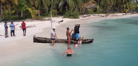 The San Blas, a little cruising paradise...which has to be earned when you arrive from Guatemala.