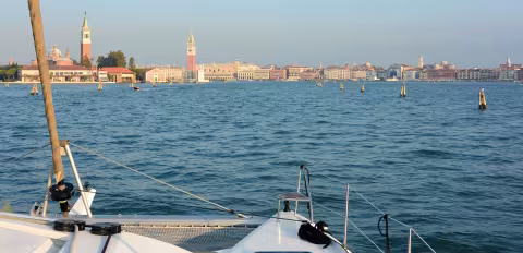 "Lady Roslyn", Catherine and Nic’s Saba 50 is hull n°1 in the series. One of those rare catamarans which can brag about having been so close to St.Mark’s Square in Venice! 