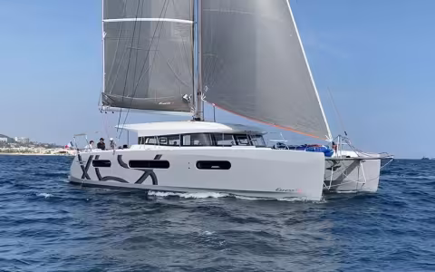 Excess 15 E-Lab - Catamaran électrique - Teaser premiers essais en mer