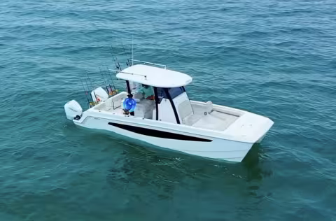 Aquila 28 Molokai catamaran - Teaser essai - Multicoques Mag