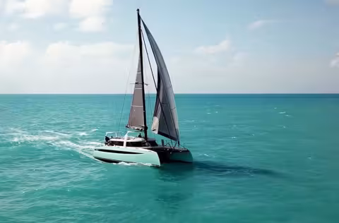 HH50 Sports Cruiser - Teaser essai en mer - Multicoques Mag