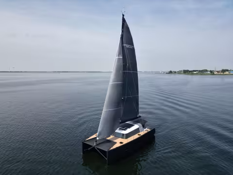 Vaan R5 catamaran électrique - Teaser essai en mer - Multicoques Mag