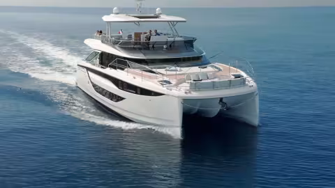 Prestige M8 - Teaser essai en mer - Multicoques Mag
