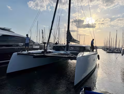 ITA 15.49 catamaran - Teaser essai en mer - Multicoques Mag