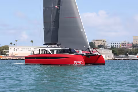 HH44 catamaran - Teaser essai en mer - Multicoques Mag