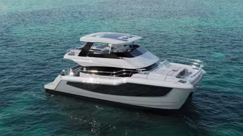 Aquila 50 Yacht Powercat | Visite guidée | Multicoques Mag