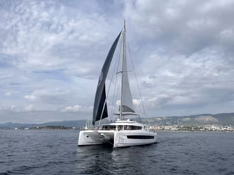 Bali 5.8 Catamaran | Teaser essai en mer | Multicoques Mag