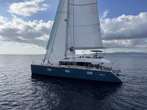 Lagoon 620 Neo : un catamaran refité à 100% par le constructeur ! | Multicoques Mag