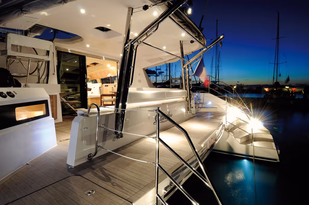 Miami, Porto Cervo ou Ithaque, la qualité d'accueil du Privilege 515 reste la même !