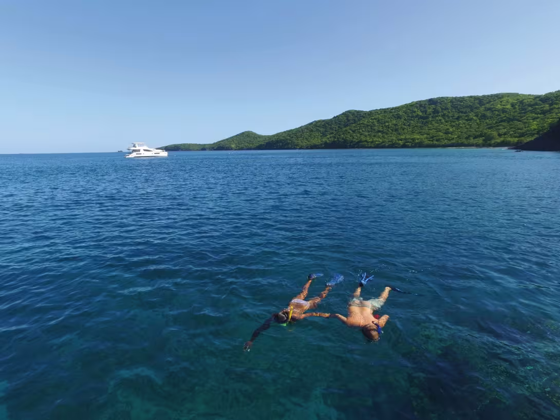 A sailing paradise, that you can discover as a couple, or with friends and family.  
