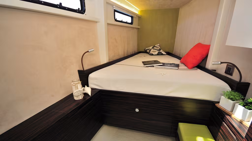 Sobriété et qualité pour les cabines (ici à l'avant bâbord)