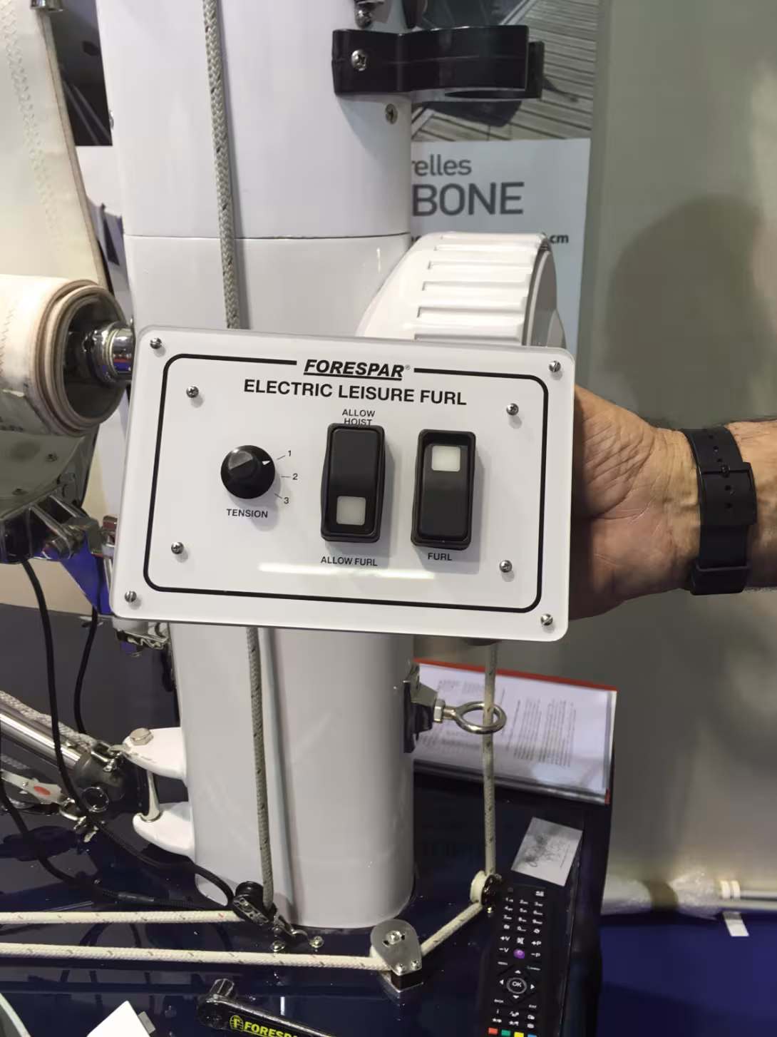 Electric or hydraulic mechanisms are also in the catalogues, and highly recommended on sizes over 40’.