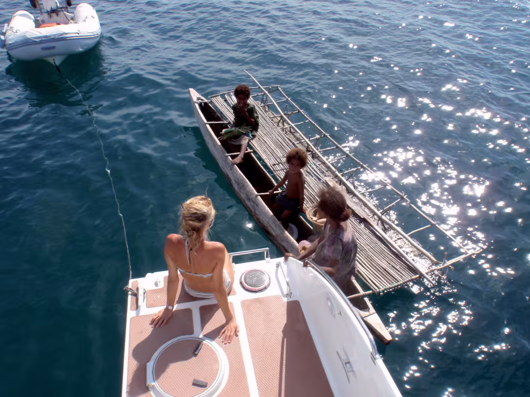 L'archipel "bienheureux" des Louisiades et ses rencontres enrichissantes, c'est fini… Place à l'angoissant Port-Moresby !