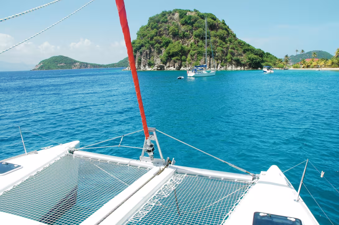 En cherchant un peu, l'archipel des Saintes propose quelques mouillages solitaires…