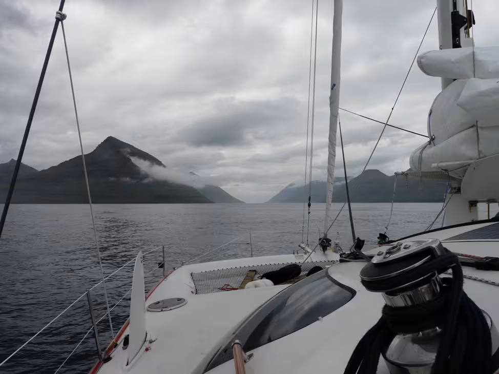 Leaving the Faroe Islands is easy: just go in a straight line! 