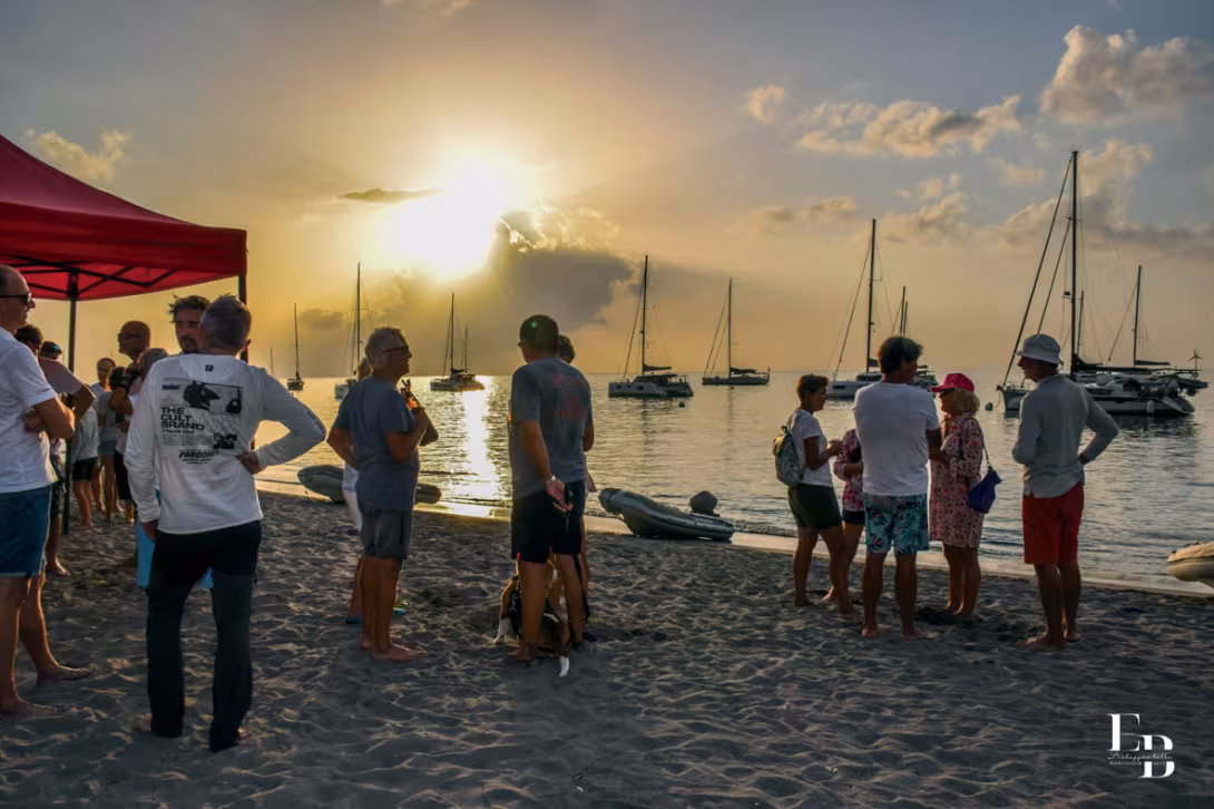 Les moments partagés à terre permettent à tous les équipages de se rencontrer