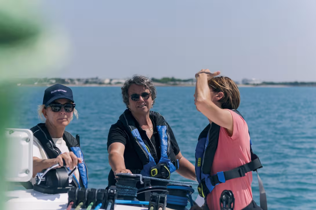 Une session en mer « ladies only » est proposée lors de l’Outremer Week pour ne laisser aucune question de côté.