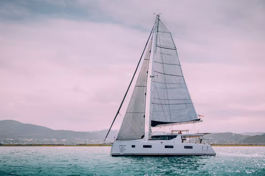 Le Vision 444 affiche un design simple, moderne et intemporel qui ne manque pas d’élégance.